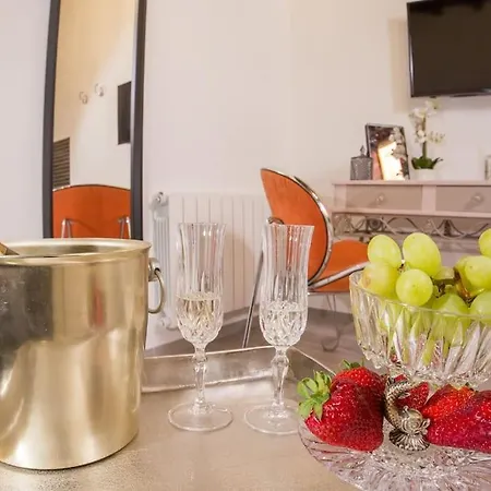 Apartment Girolamo's Jacuzzi Place Rome
