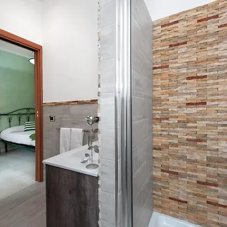 Apartment Domus Patrizia Romana 6 Persone