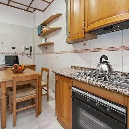Apartment Domus Patrizia Romana 6 Persone