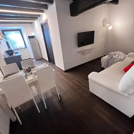 Lu.ni. Apartment *