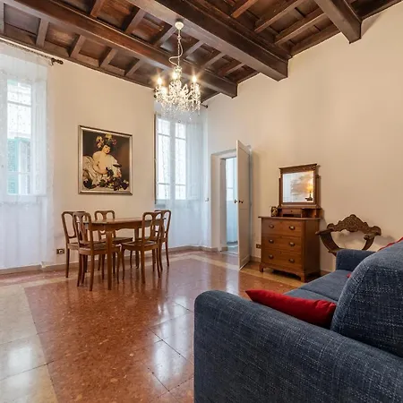 Apartamento S. Ignazio Central