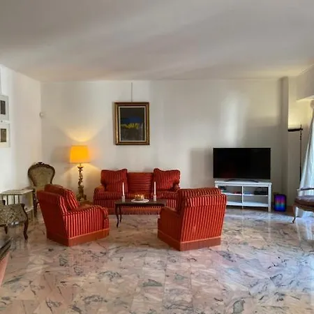 Vhometrevi Holiday home Rome