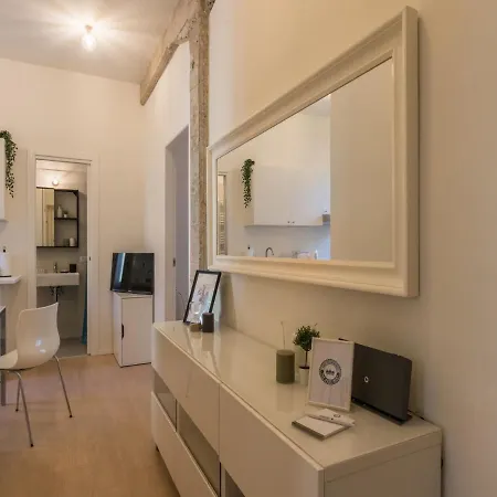 The Rent - Lovely Two-bedroom In Pigneto District Apartment Rome