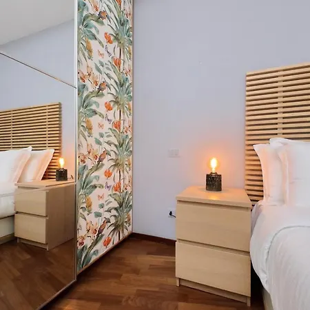 Ych-sweet Near Colosseo Apartment
