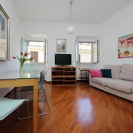 Navona Apartment, Large And Comfortable * Rome