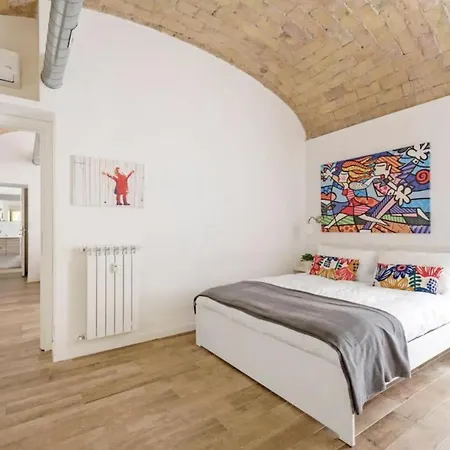 Apartment New-big Honey Colosseum 4bdr + 2sofa Bed A/c