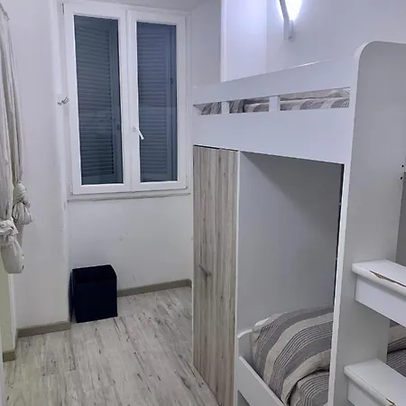 Guest house Casa Vicenza Rome