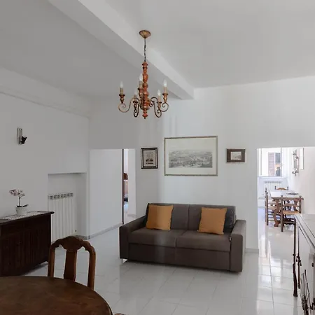 Your Colosseum Apartment *