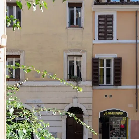 Your Colosseum Apartment *
