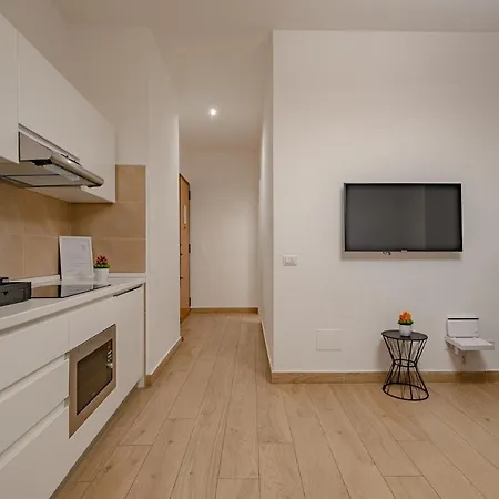 Oriana Homel Apartment