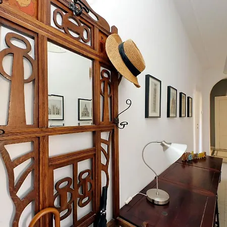 Dandolo In Trastevere By Halldis Apartment