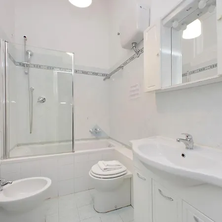Apartment Dandolo In Trastevere By Halldis Rome