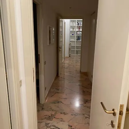 Vhometrevi Holiday home Rome