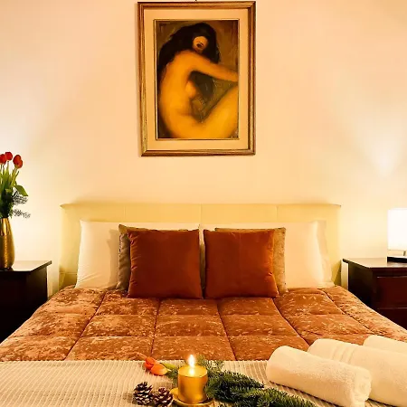 Apartment Trevi Fountain Stylish *