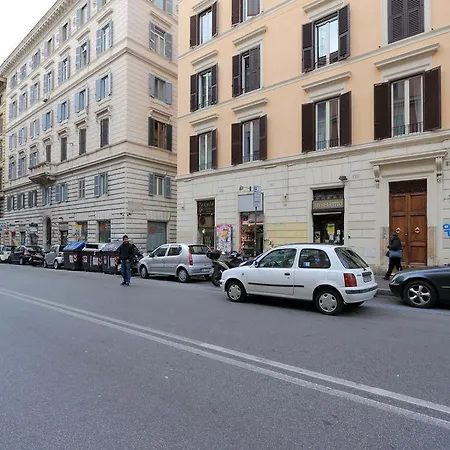 Cavour Colosseum Comfor Rome