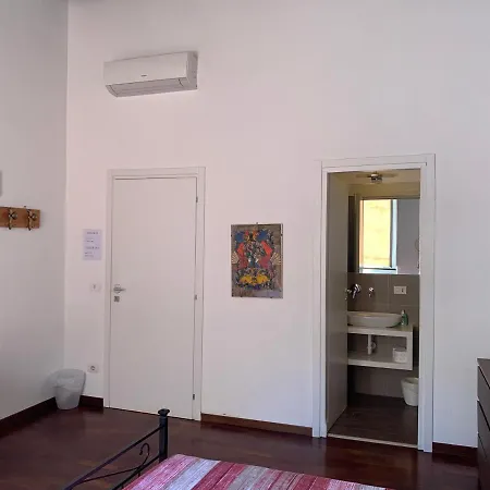 Eagle Guest house *