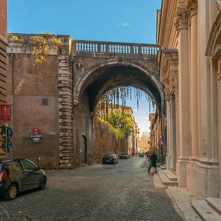 Chic And Style In Historical Via Giulia Apartment *