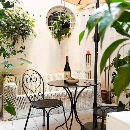 Chic And Style In Historical Via Giulia *