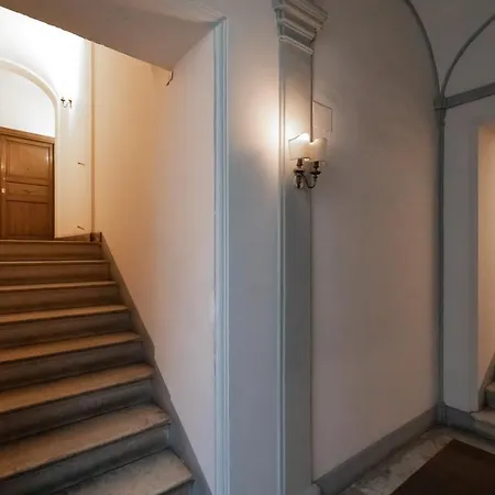 Chic And Style In Historical Via Giulia