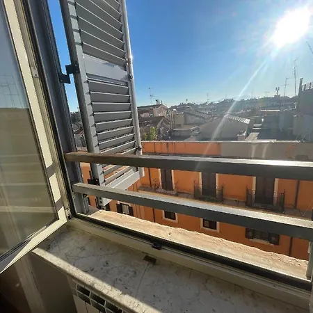 Floor 6 רומא