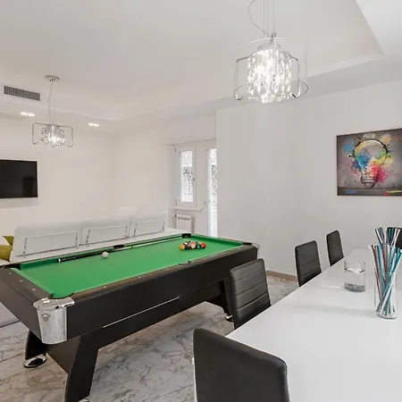 Easystayrome 10 Pax 3 Baths 1 Min From Metro * Roma