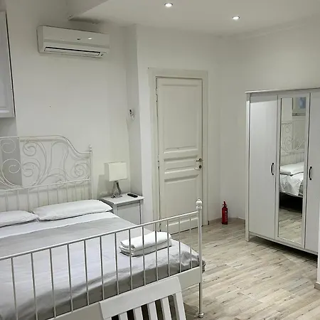 Urbe - Delizioso Quartiere Coppede * Rome