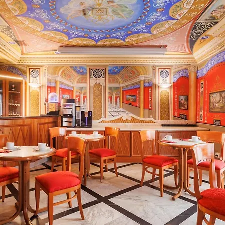 Amalfi Hotel