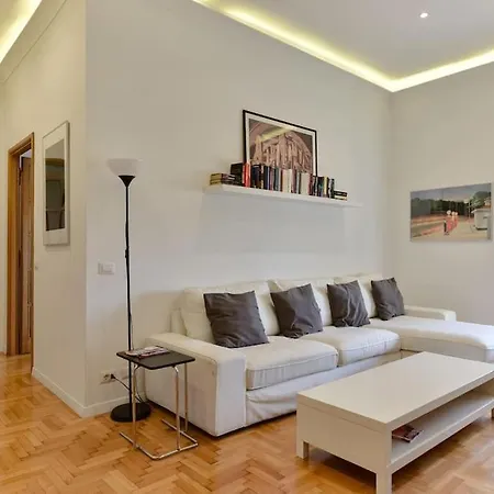 Stunning St.peter's Apartment *