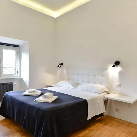 Stunning St.peter's Appartement Rome