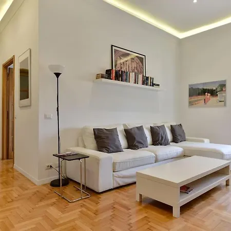 Stunning St.peter's Apartment