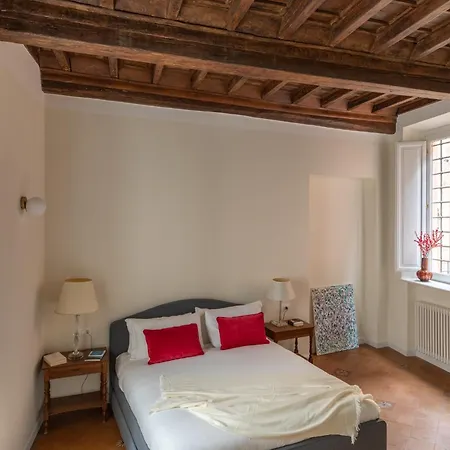 Apartment Iflat The Flowers Of Rome