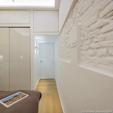 Chic, Stylish And Quiet At The Spanish Steps Apartment Rome