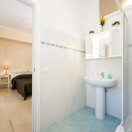 Gregory Big Family Apartment