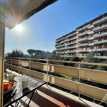 Sunny House Apartment *