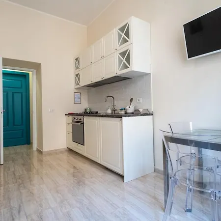 Two-roomed Flat In The Heart Of - Termini *