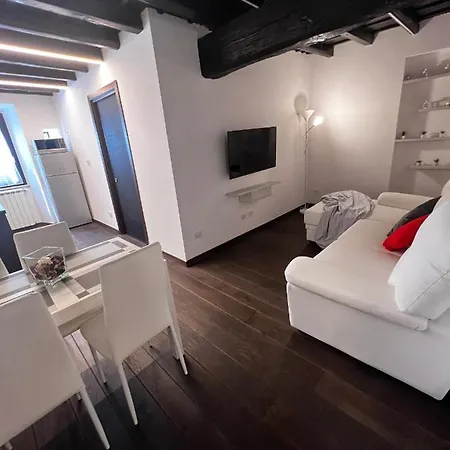 Lu.ni. Apartment *