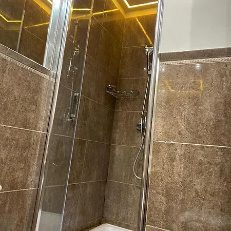 Dimora Frattina Rom