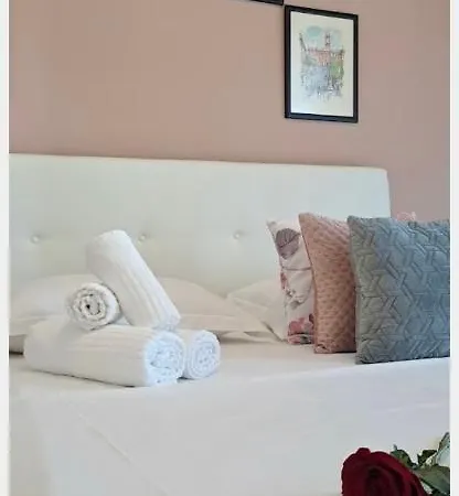 Juna's Guest house