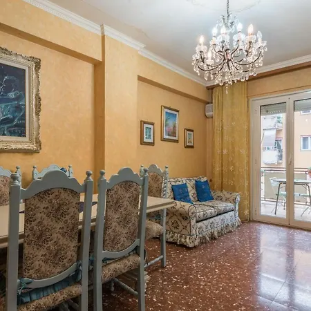 Altido Classic Style Flat With Balcony Appartamento Roma
