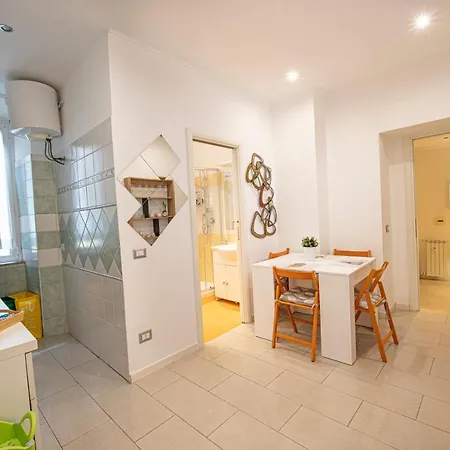 Refuge On Piazza Re Di Apartment *