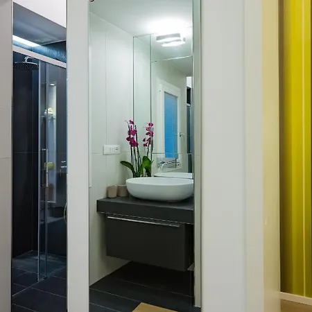 Apartment Chic, Stylish And Quiet At The Spanish Steps *