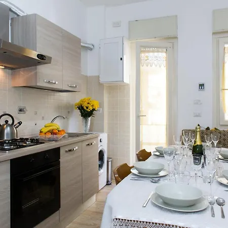Gregory Big Family Apartment