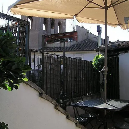 Apartment Coronari Rome