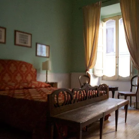 Relais Teatro Argentina Bed & Breakfast Rome
