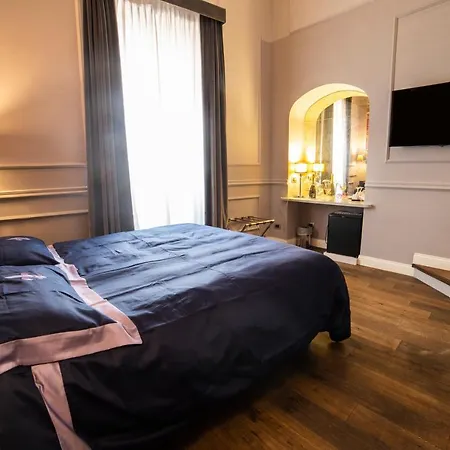 Relais San Lorenzo In Lucina * Rzym