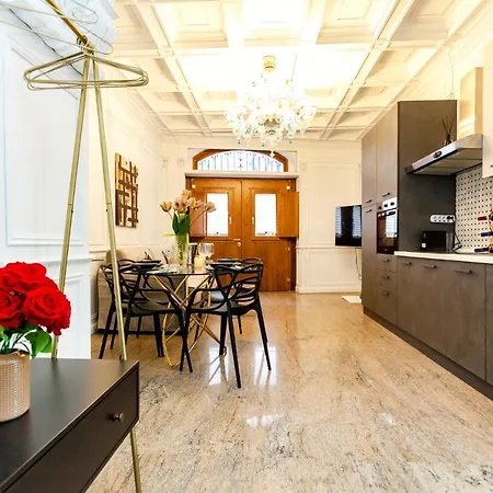 Apartment Navona Artist 7 Rome