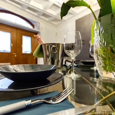Apartment Navona Artist 7