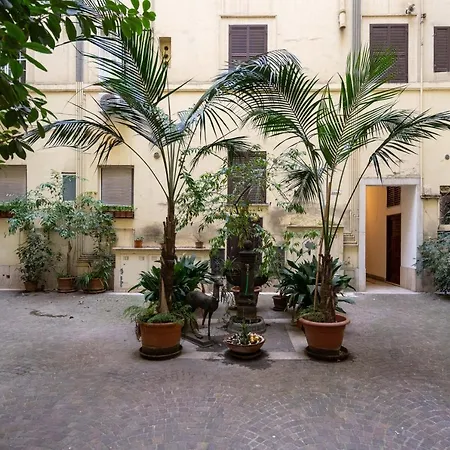 Appartamento Ampio Con Vinili In Centro Storico *
