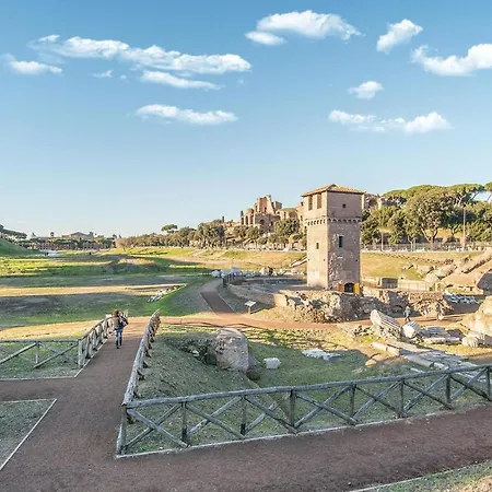 2 Bedroom Stunning In Rome
