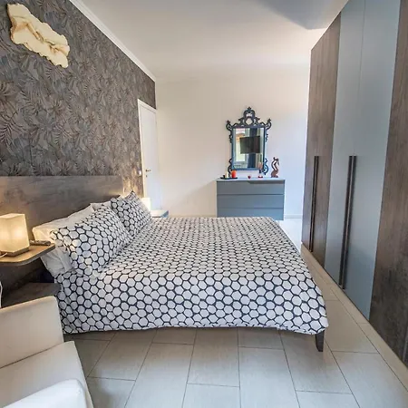 Apartment Refuge On Piazza Re Di Rome